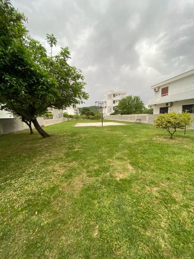 Apartments Toni Ulcinj Exterior photo