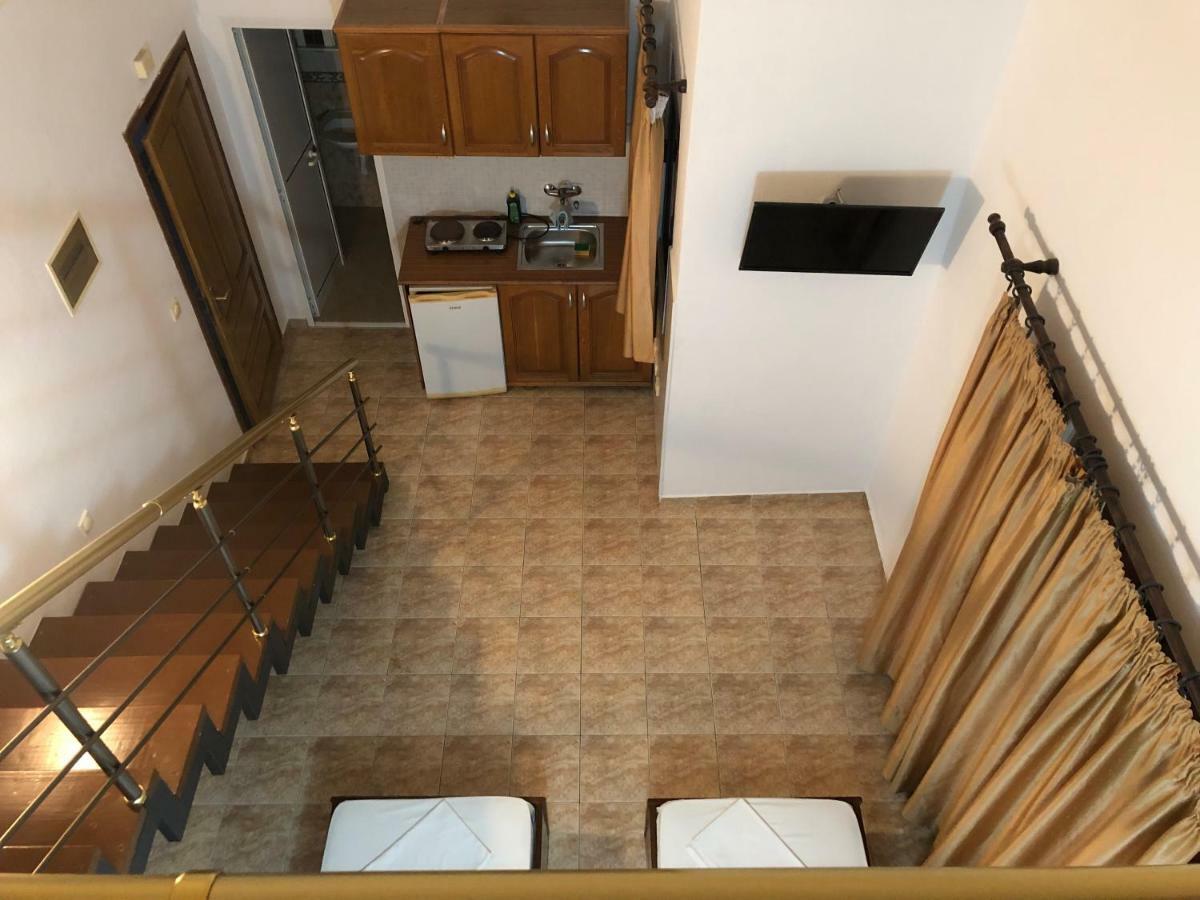Apartments Toni Ulcinj Exterior photo