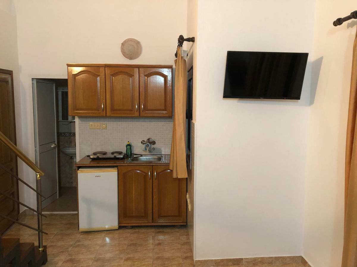 Apartments Toni Ulcinj Exterior photo