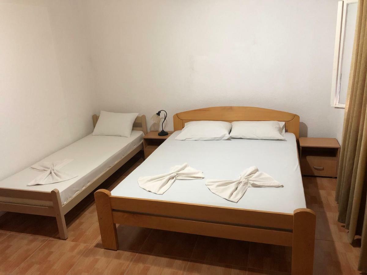 Apartments Toni Ulcinj Exterior photo